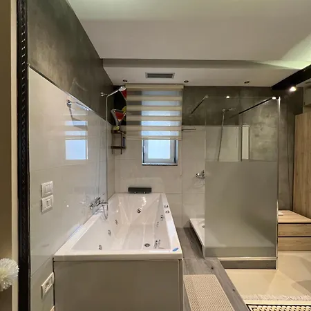 Sense Apts Tirana